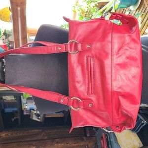 ILI red leather purse